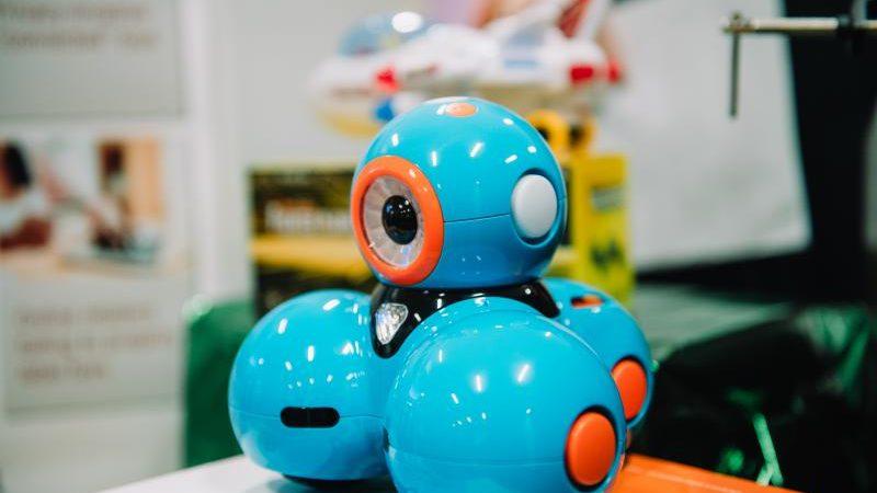 How to choose a great smart toy for your child